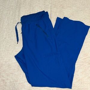 Women’s scrub bottoms.